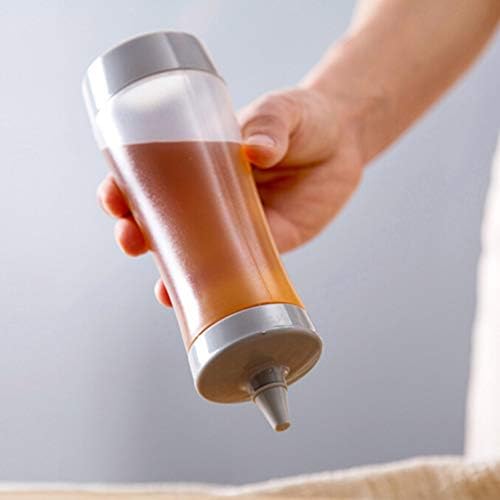 Reusable Squeeze Bottle for Dining Salad Dressing Bottle Condiment Dispenser
