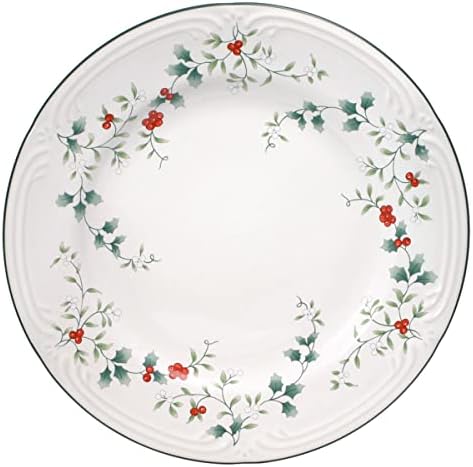 Pfaltzgraff Winterberry Dinner Plates Set of 4