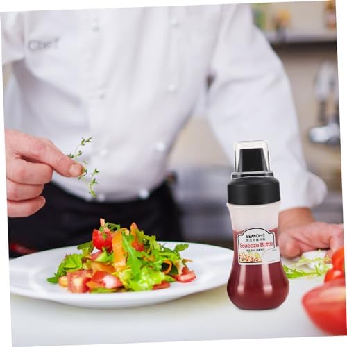 Holidoyo Portable Refillable Condiment Squeeze Bottle