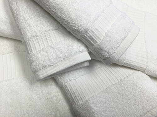 Sleek 27x54 bath towels made from eco-friendly cotton