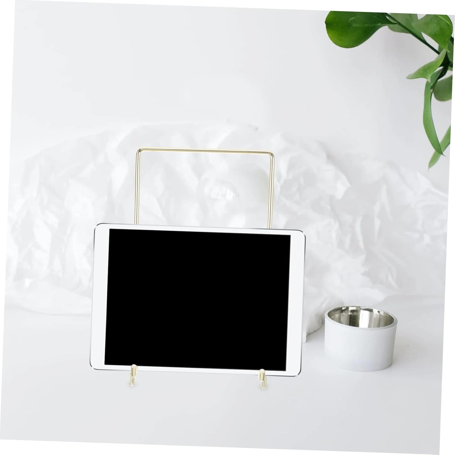 Elegant Gold Metal Plate Stand for Compact Recipe Book Art Display