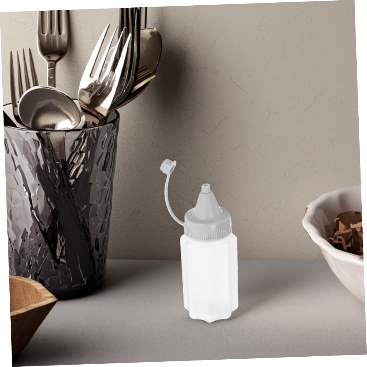 Reusable Plastic Condiment Squeeze Bottles