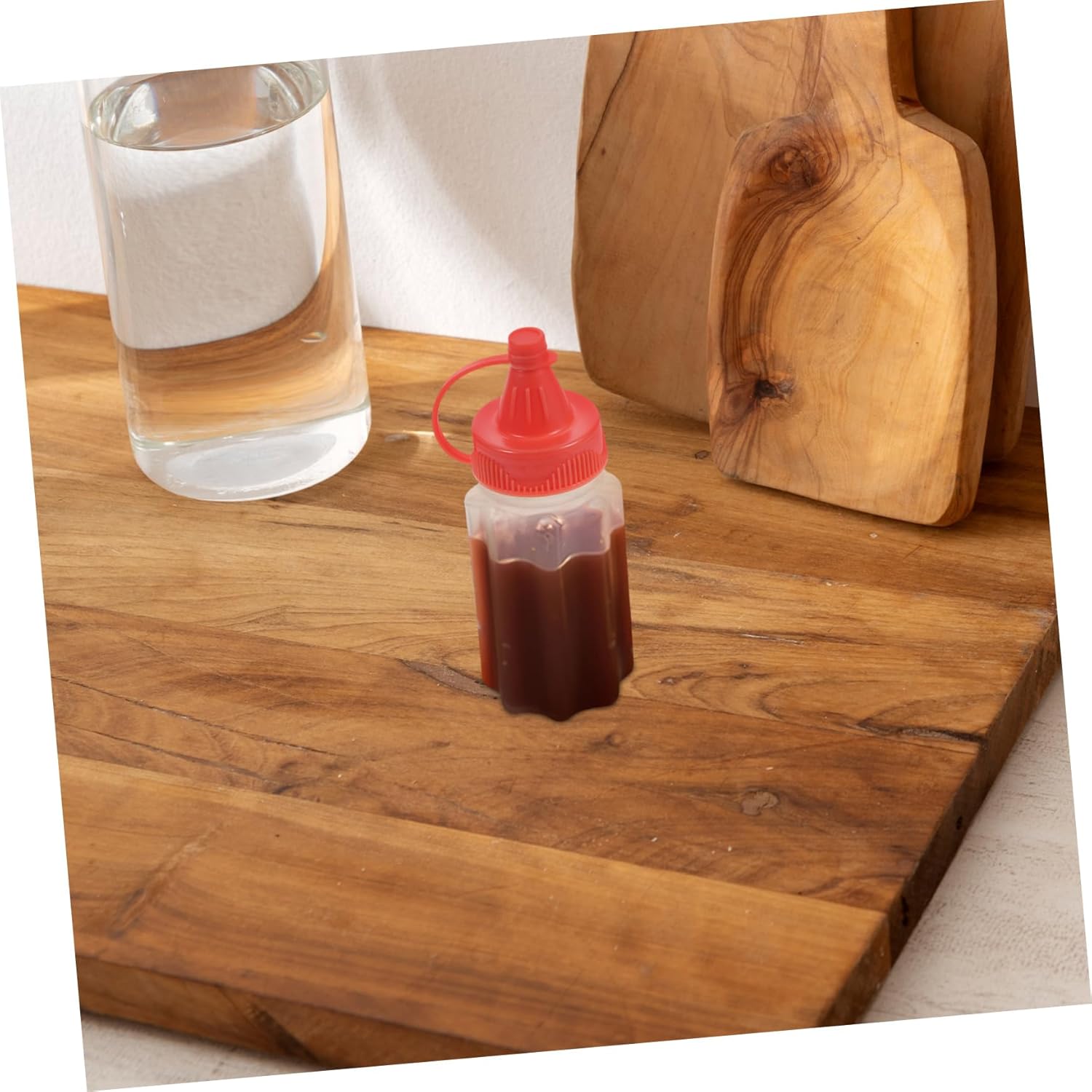 Transparent Squeeze Bottle Condiment Holder PP Material Leak-Proof Design Compact Portable