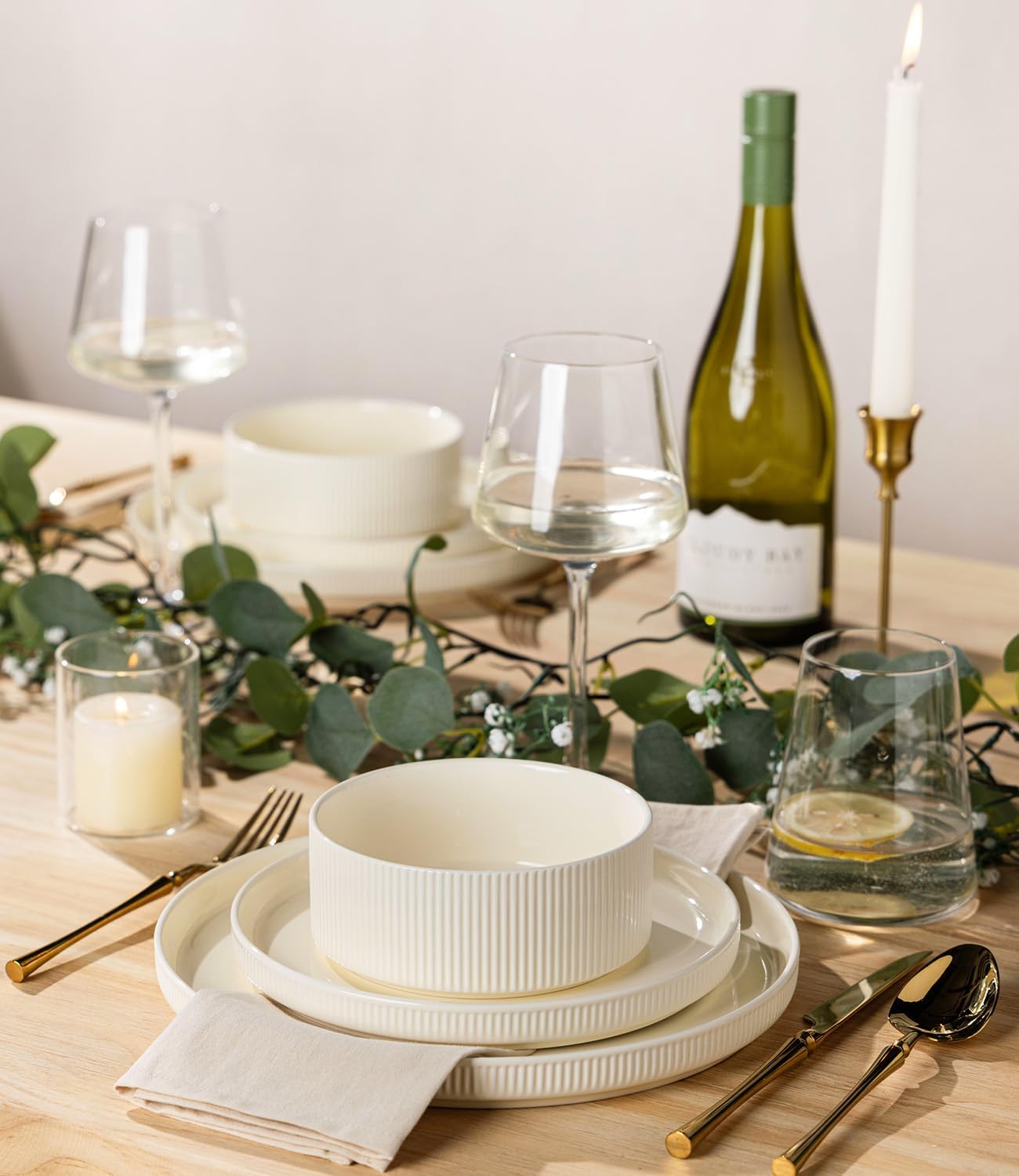 Stylish Ceramic Dinnerware Set for 6 - Double Glazed Safe and Scratch-Resistant