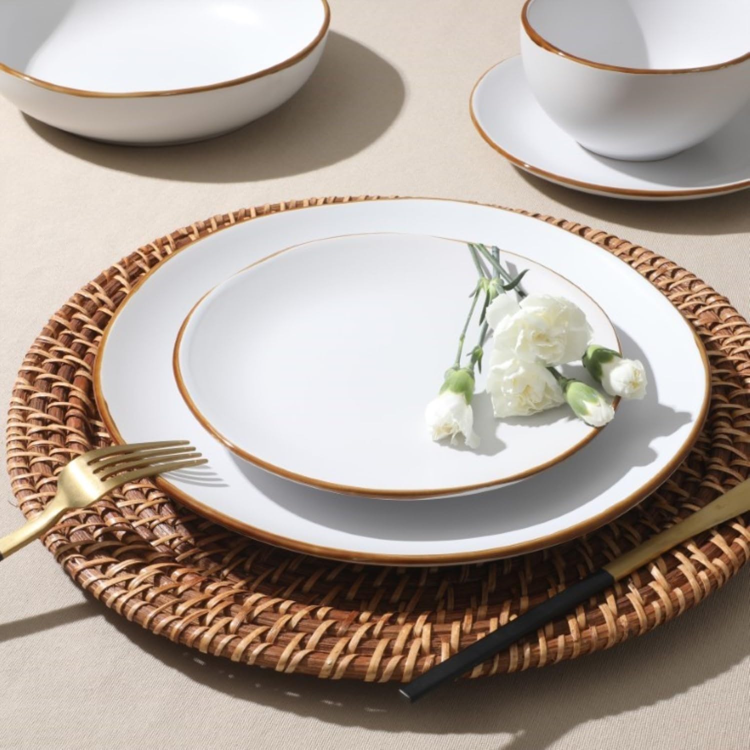 Gibson Home Hazeltine 16 Piece Dinnerware Set - White