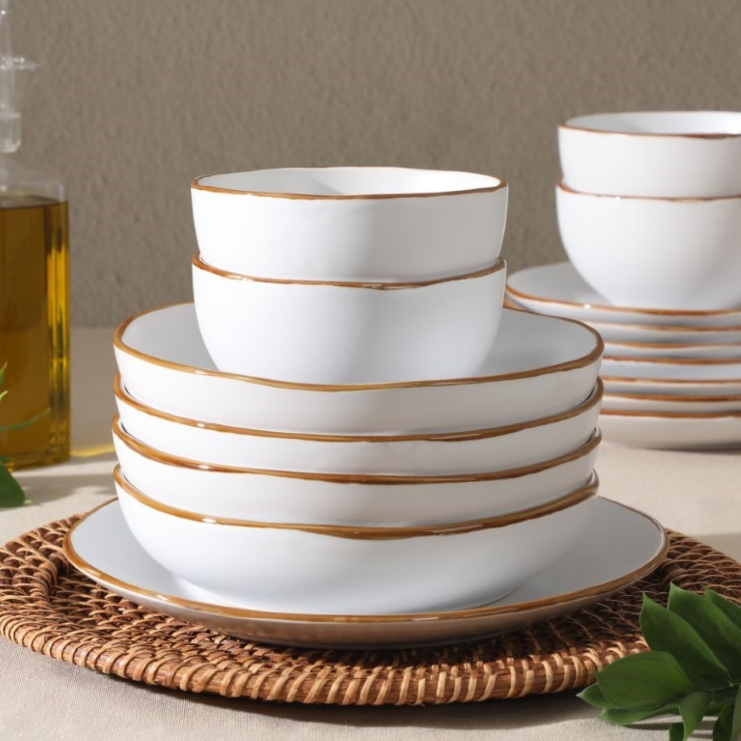 Gibson Home Hazeltine 16 Piece Dinnerware Set - White