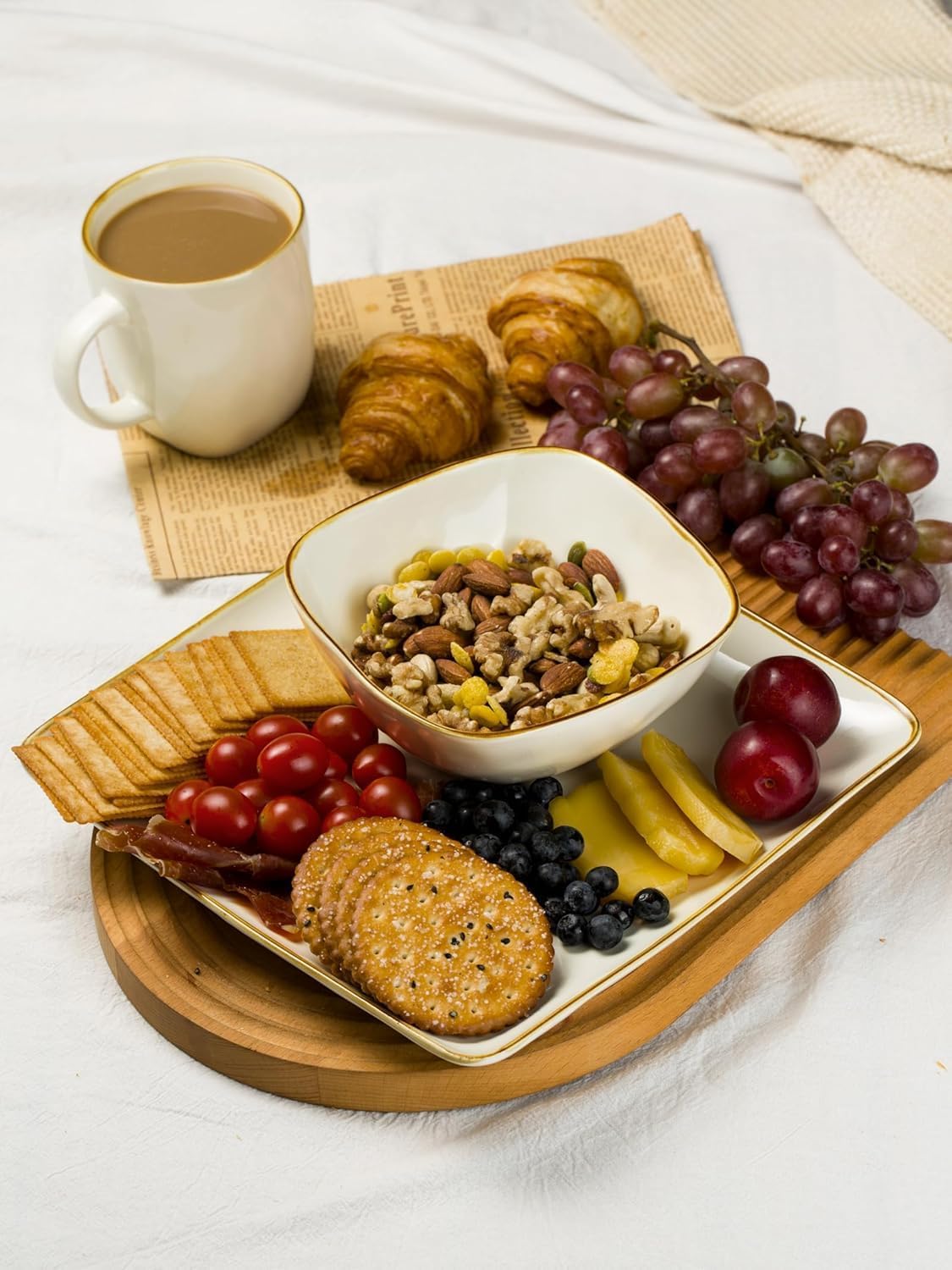 Stylish 24-Piece Dinnerware Set for Entertaining