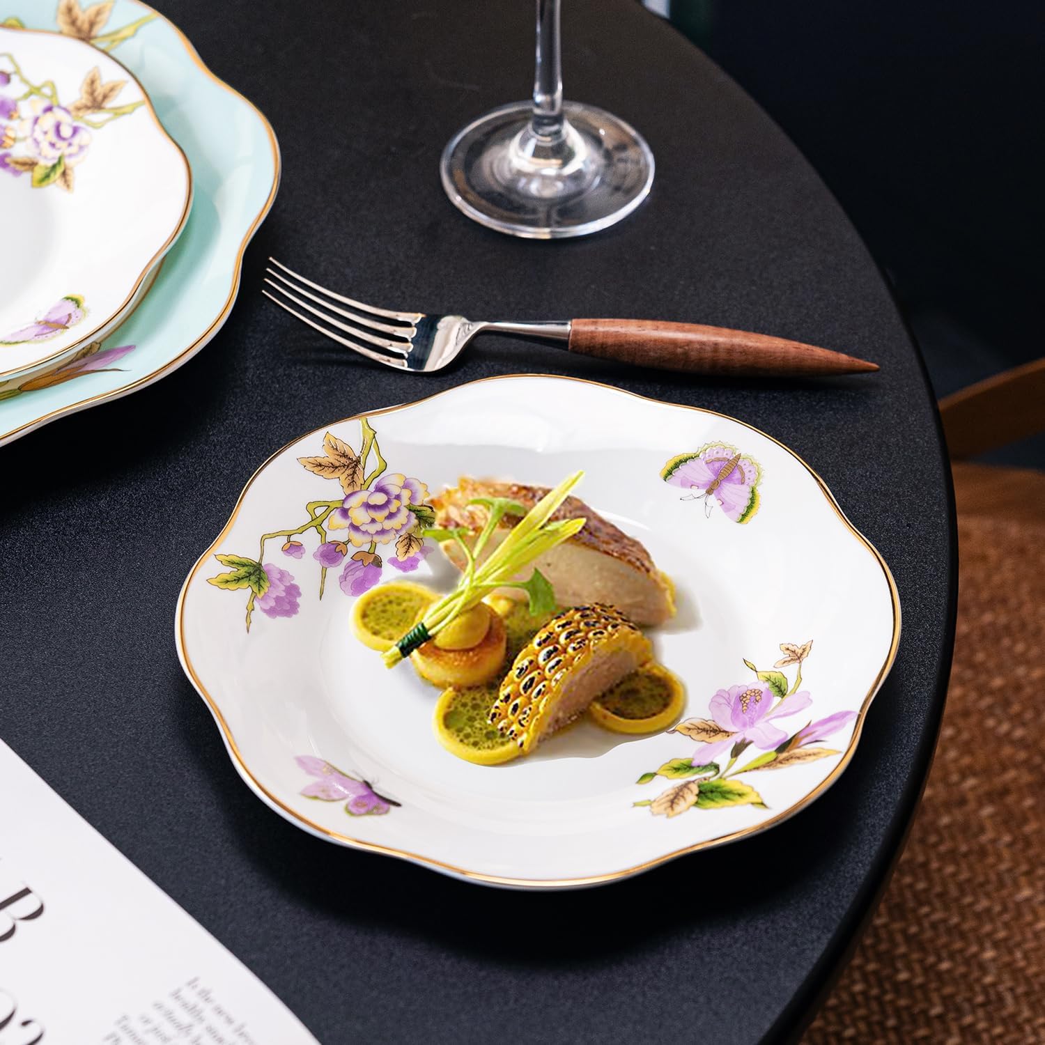 Elegant 8-inch Ceramic Plates Set of 2 for Parties