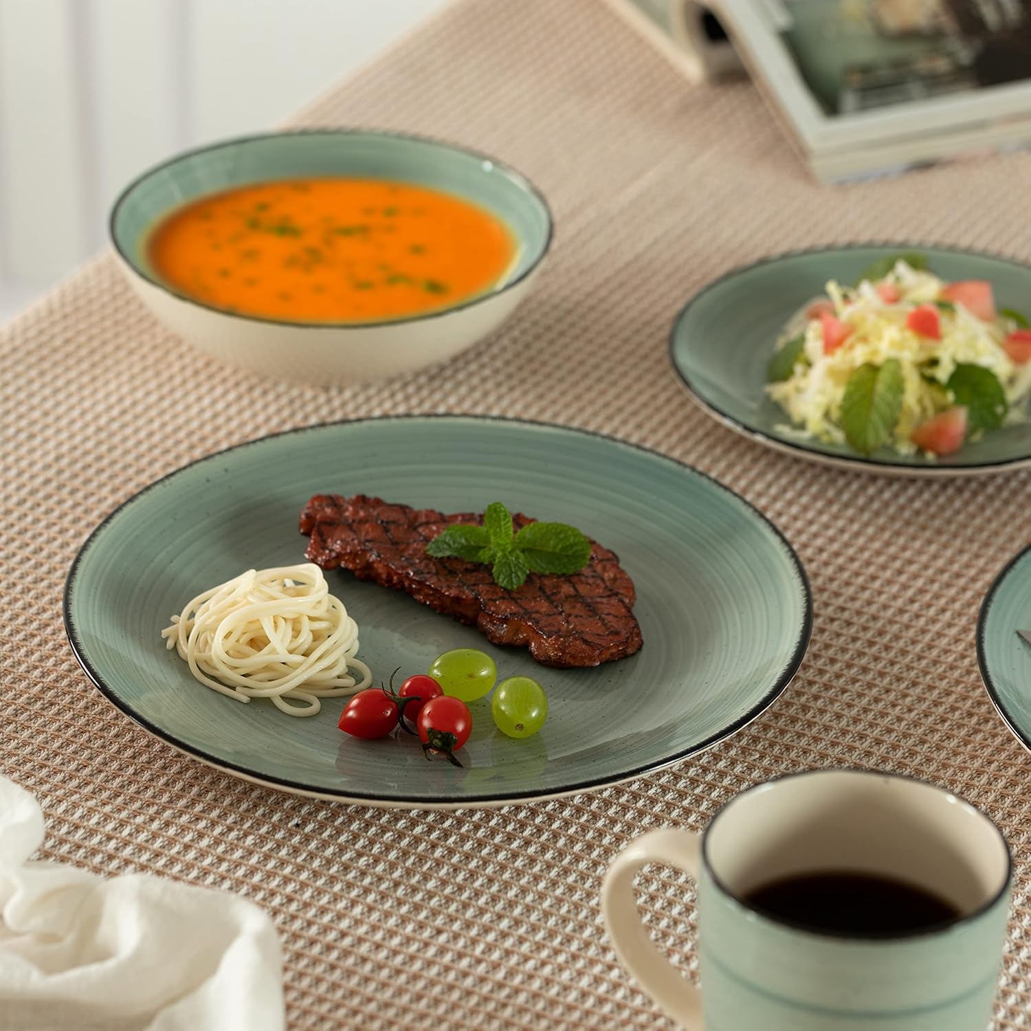 High-Quality Chip-Resistant Dinnerware Set