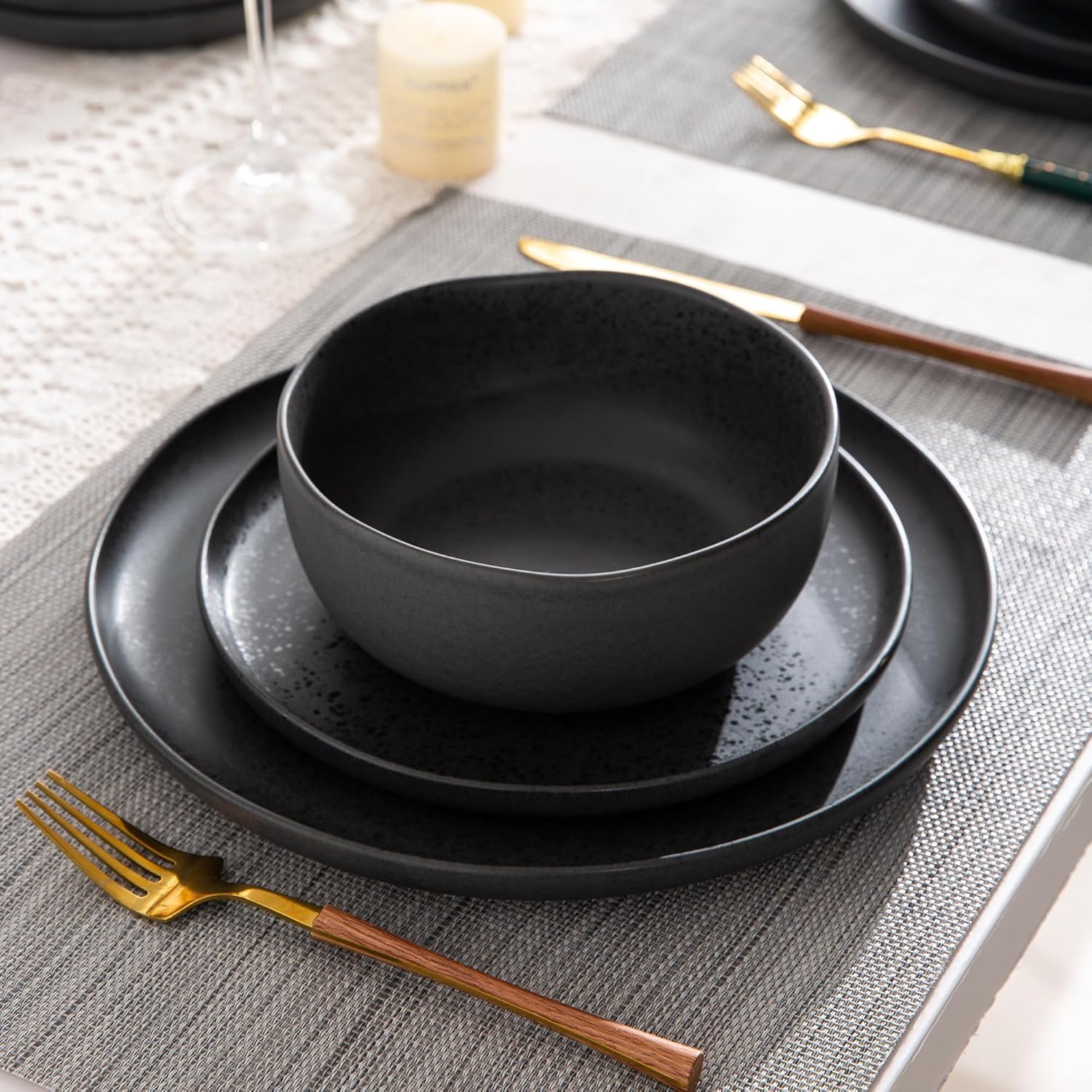 Stylish Wavy Rim Ceramic Dinnerware Set for 4