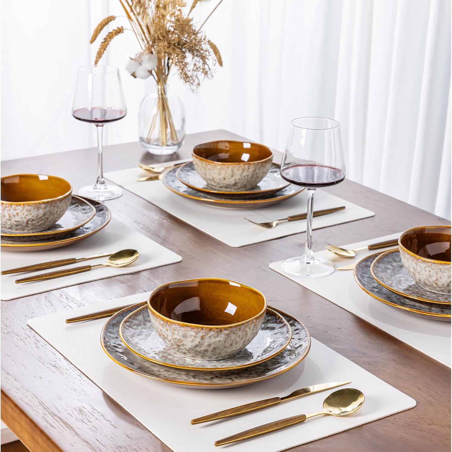 STurdy Ceramic Dinnerware Set with Wavy Edge for 4