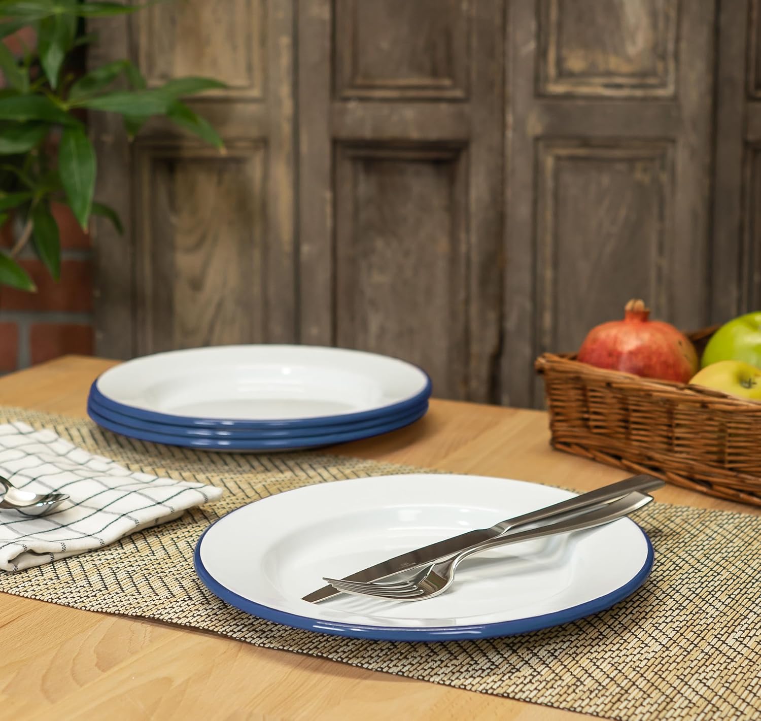 Classic Enamelware Dinner Plates Set