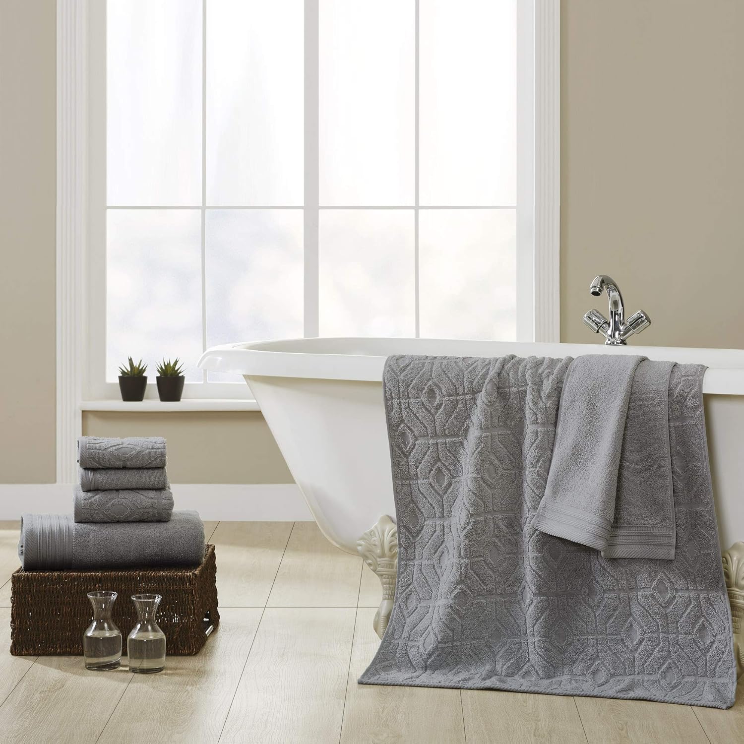 Dyed Dyed Jacquard 6-Piece Yarn Dyed Diamond Gate Charcoal Towels
