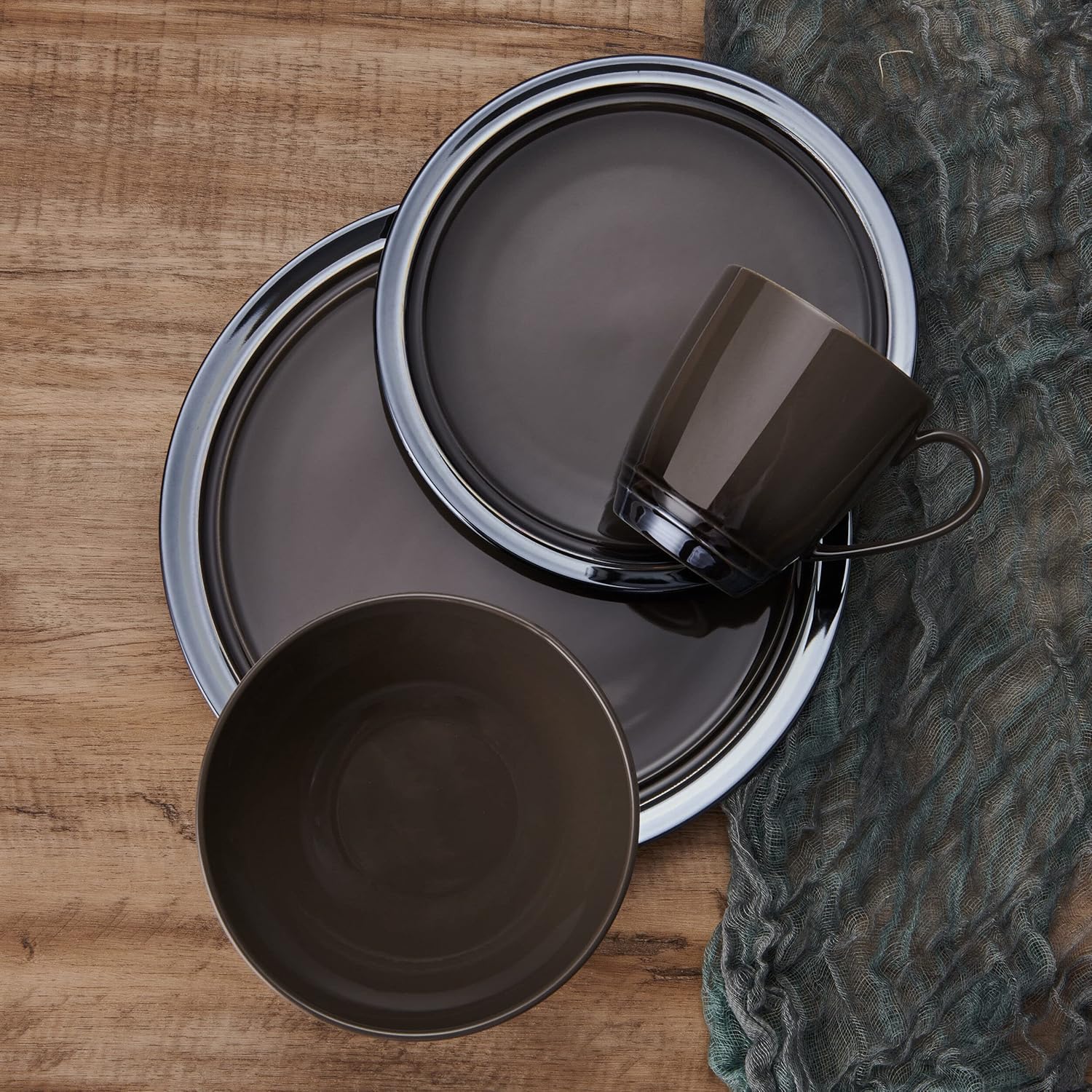 Stylish 16-Piece Dinnerware Set for Kitchen