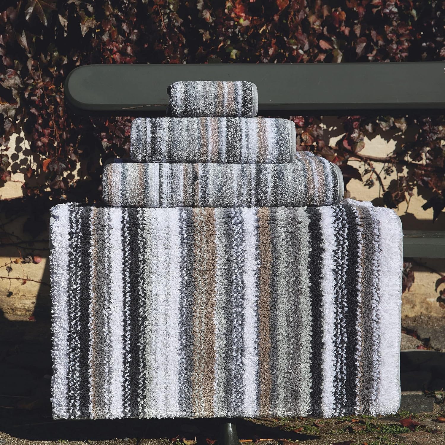 Elegant Venice Washcloth Quick Dry Super Absorbent Soft bath towel