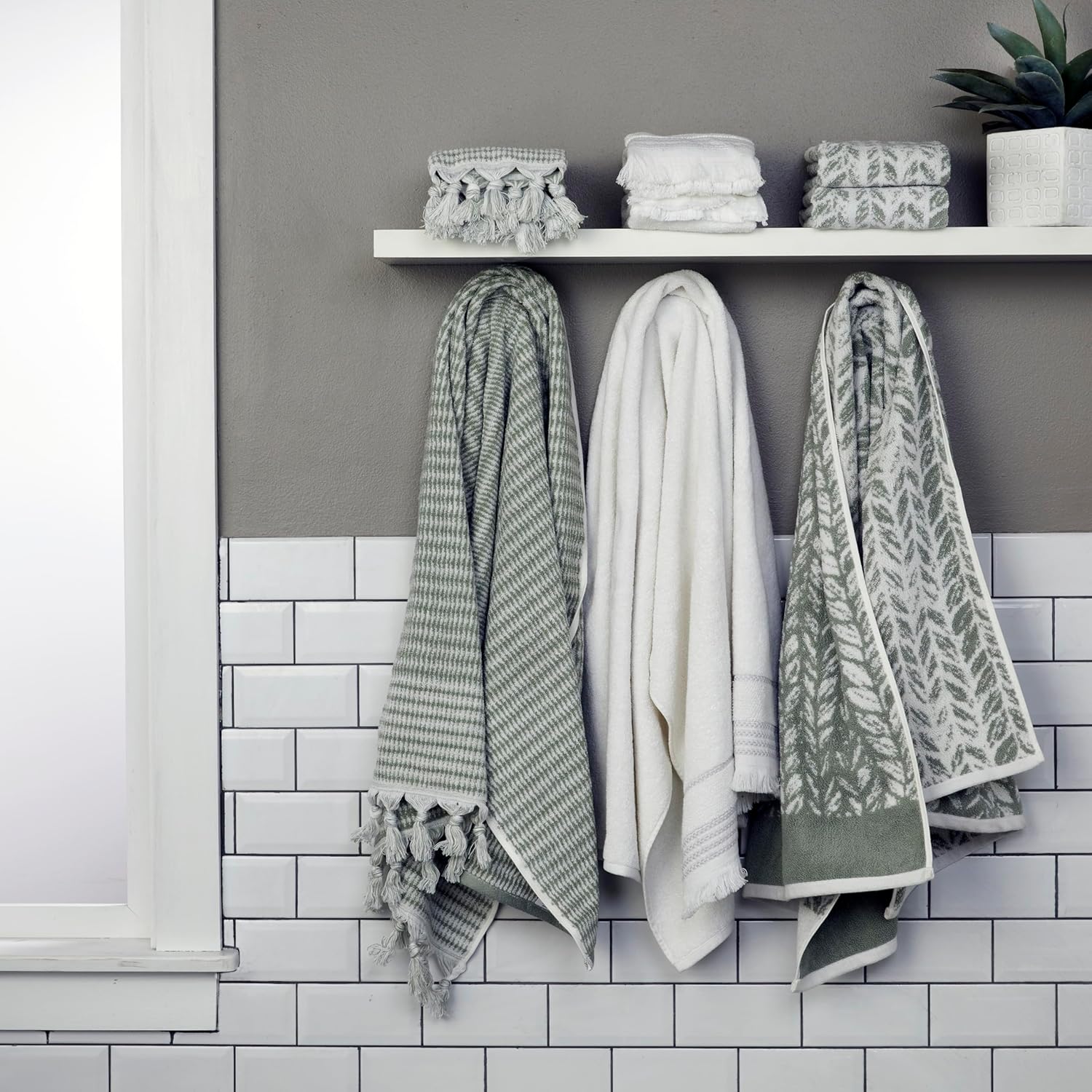 SKL Home Distressed Leaves Bath Towel Sage 28x54