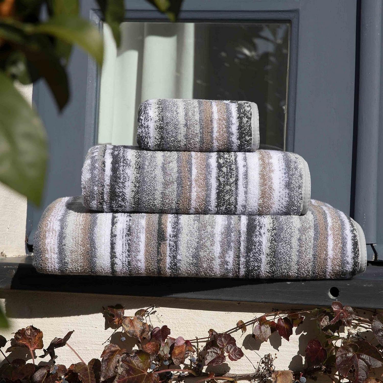 Elegant Venice Washcloth Quick Dry Super Absorbent Soft bath towel