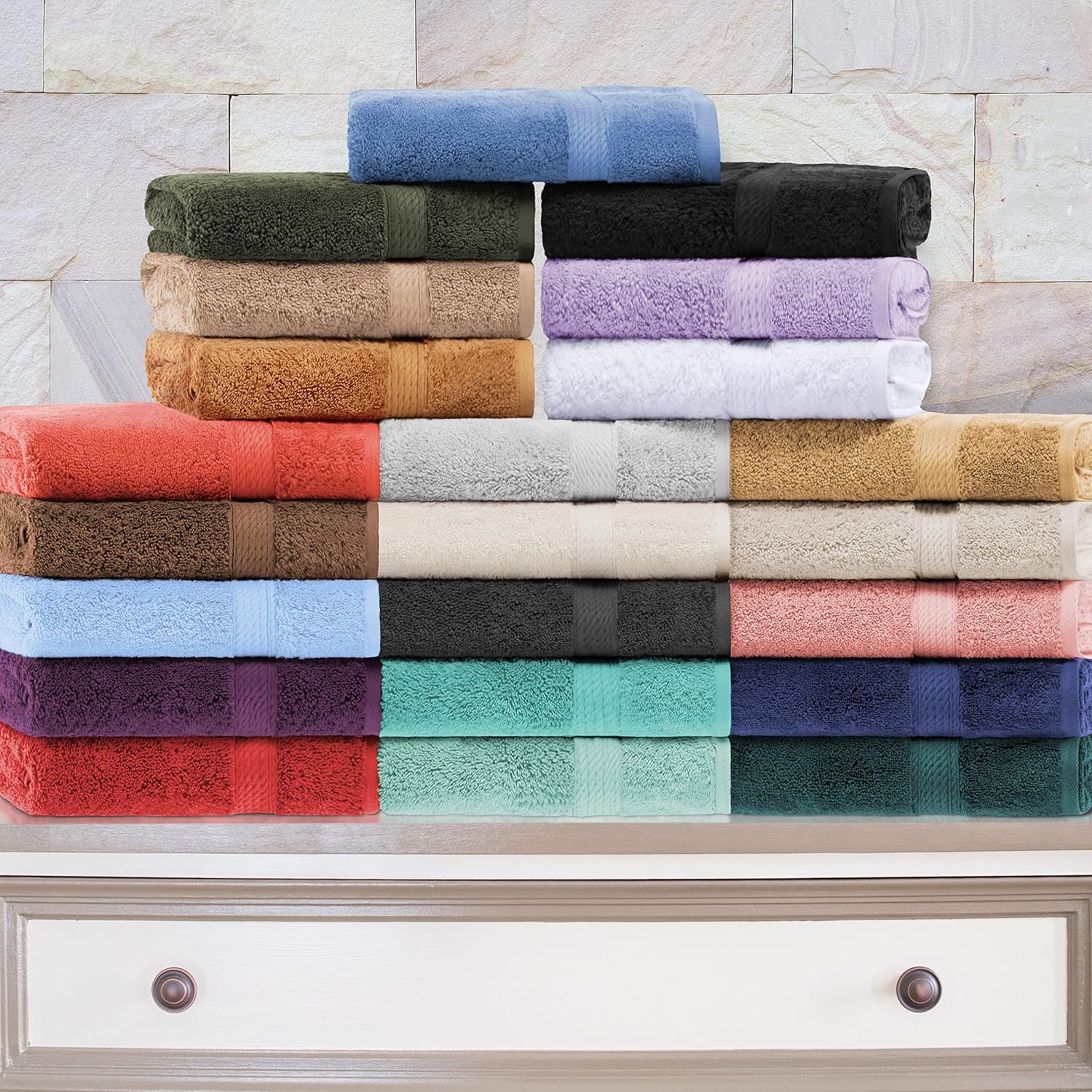 Premium Egyptian Cotton Luxurious Bath Towels Set for Luxury Retreats