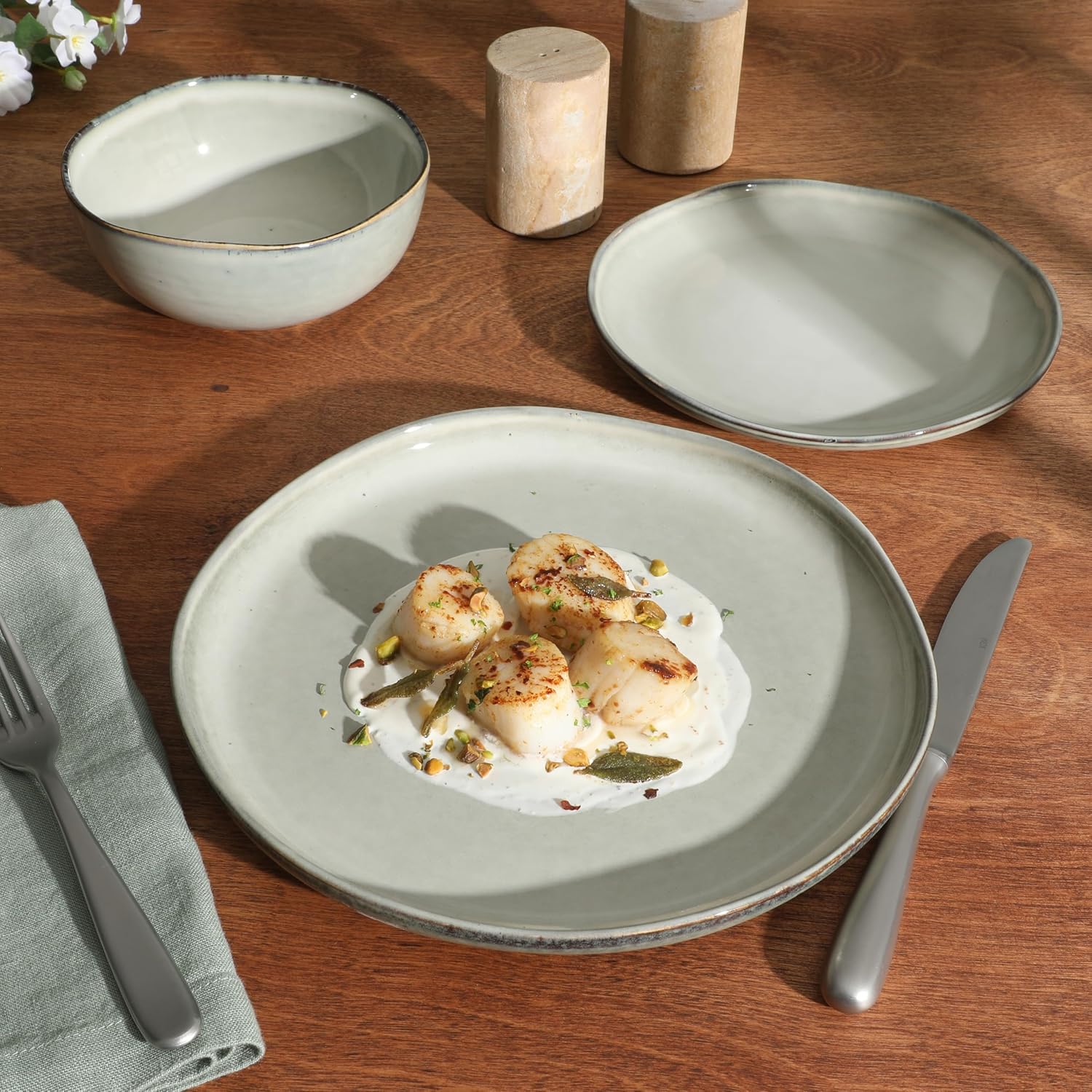 Gibson Soho Lounge Nardini Dinnerware Set